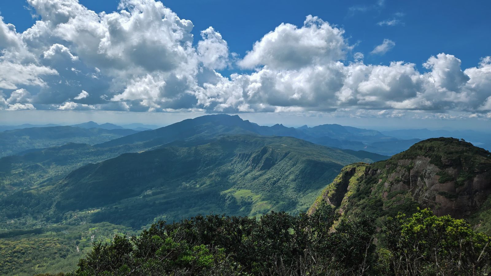 Sri Lanka trekking gallery image 13